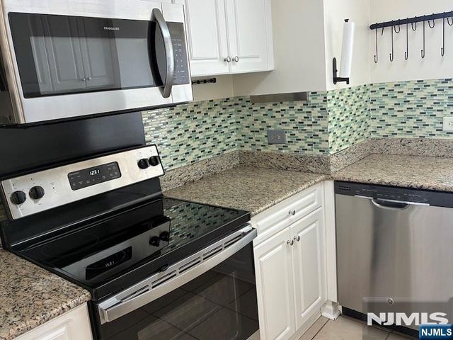 100 Old Palisade Road 1505, Fort Lee, NJ 07024
