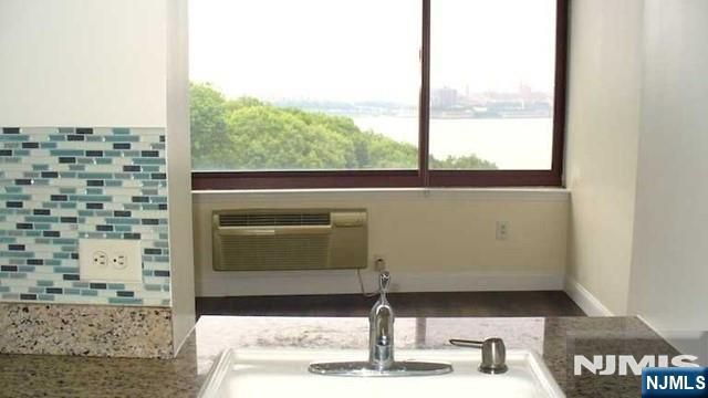 100 Old Palisade Road 1505, Fort Lee, NJ 07024