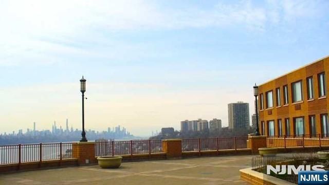 100 Old Palisade Road 1505, Fort Lee, NJ 07024