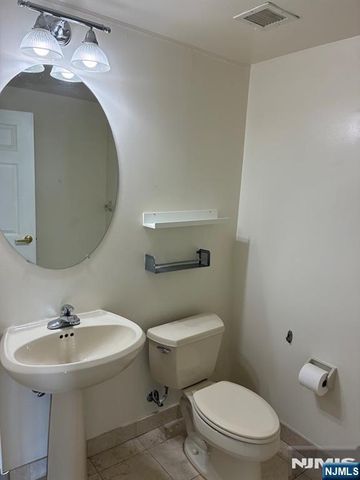 100 Old Palisade Road 1505, Fort Lee, NJ 07024