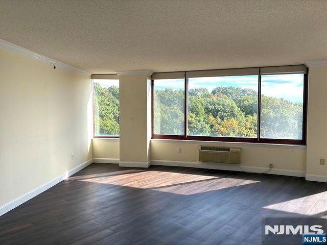 100 Old Palisade Road 1505, Fort Lee, NJ 07024