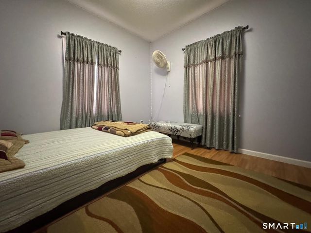 987 Silver Lane, East Hartford, CT 06118