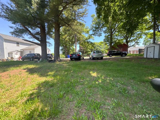 987 Silver Lane, East Hartford, CT 06118