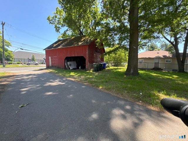 987 Silver Lane, East Hartford, CT 06118