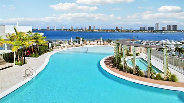 220 Lake Shore Drive 704, Lake Park, FL 33403