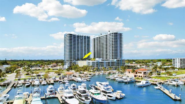 220 Lake Shore Drive 704, Lake Park, FL 33403