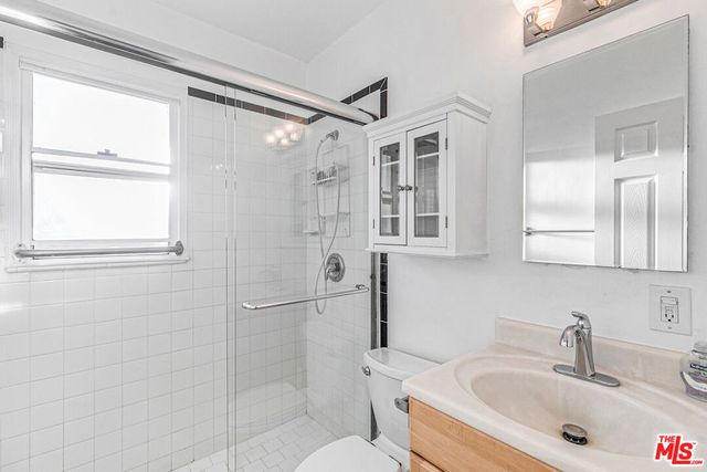 1352 Ocean Park Boulevard D, Santa Monica, CA 90405