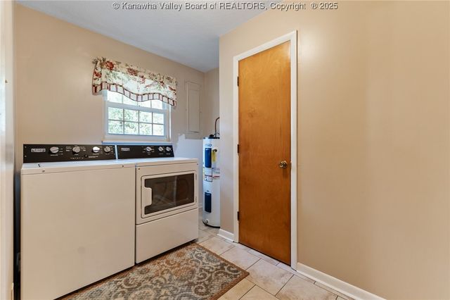 2003 Martins Branch Road, Charleston, WV 25312