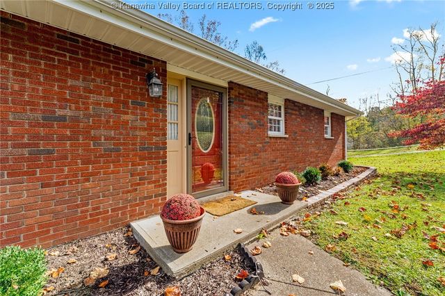 2003 Martins Branch Road, Charleston, WV 25312