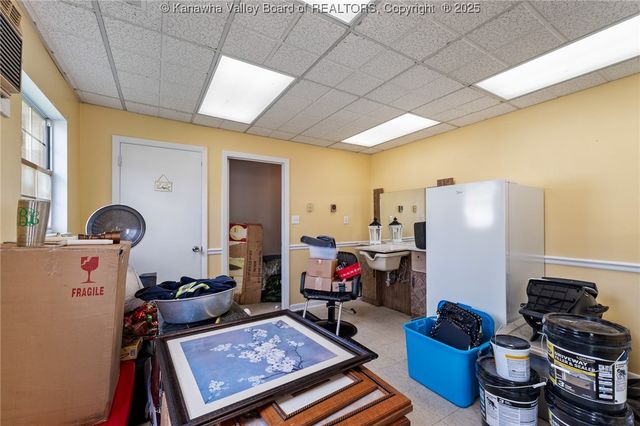 2003 Martins Branch Road, Charleston, WV 25312