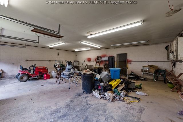 2003 Martins Branch Road, Charleston, WV 25312