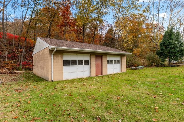 2003 Martins Branch Road, Charleston, WV 25312