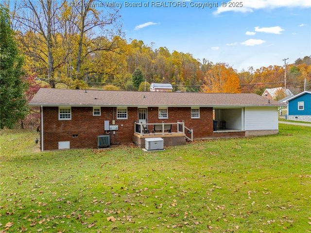 2003 Martins Branch Road, Charleston, WV 25312