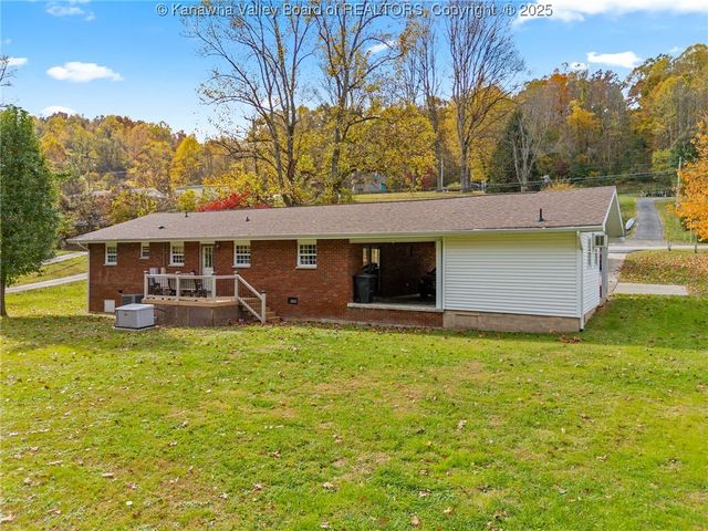 2003 Martins Branch Road, Charleston, WV 25312