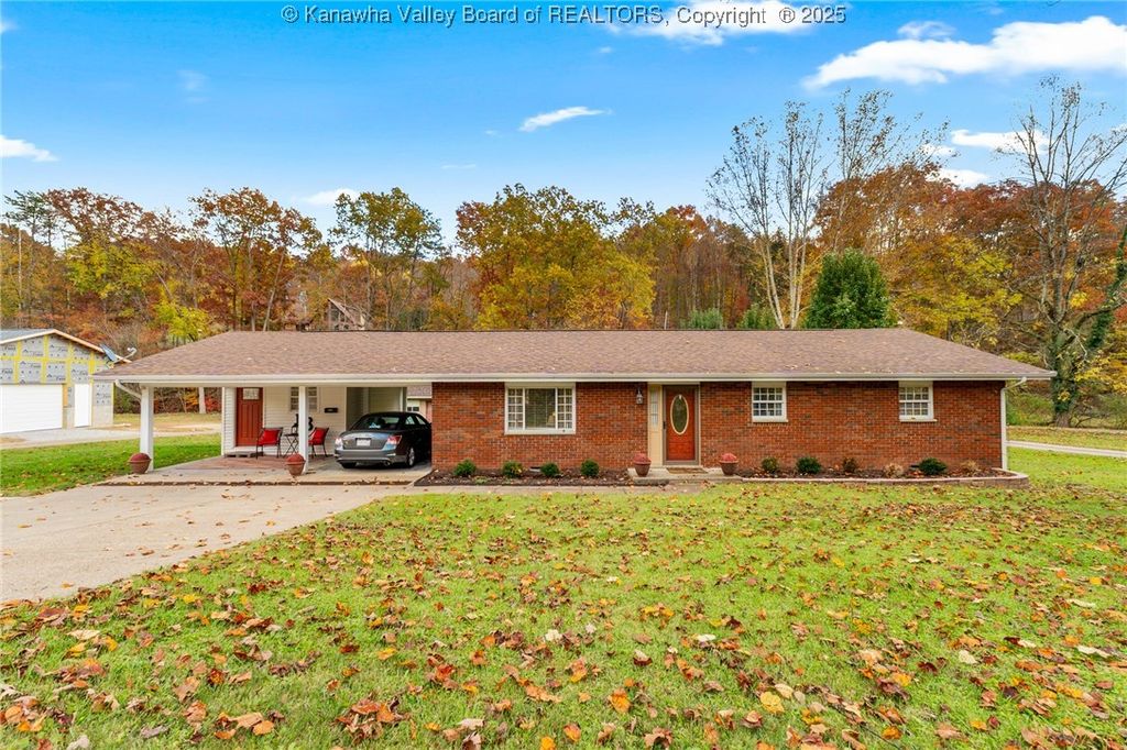 2003 Martins Branch Road, Charleston, WV 25312