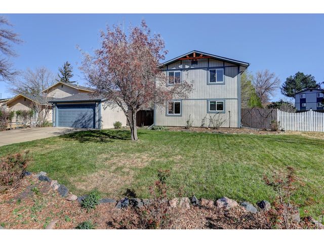 582 Highland Dr, Longmont, CO 80504