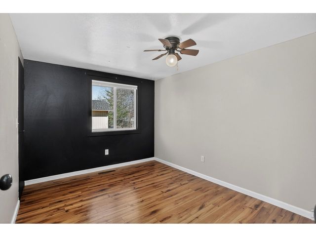 582 Highland Dr, Longmont, CO 80504