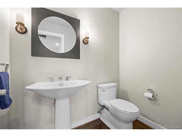 7170 S Espana Way, Centennial, CO 80016