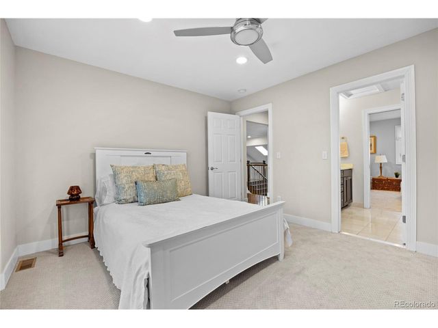 7170 S Espana Way, Centennial, CO 80016