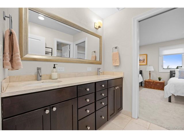 7170 S Espana Way, Centennial, CO 80016