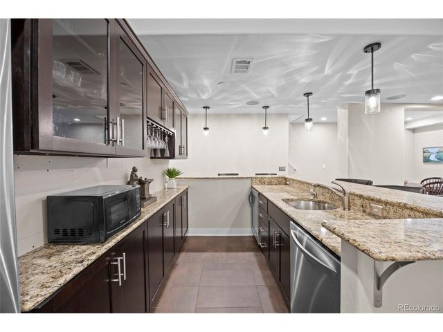 7170 S Espana Way, Centennial, CO 80016