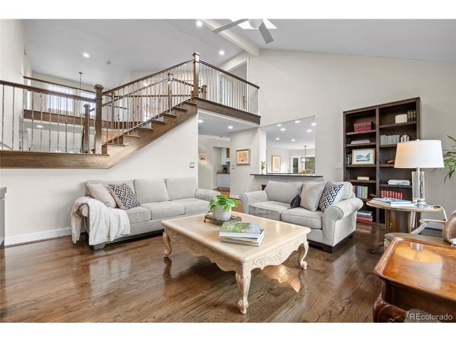 7170 S Espana Way, Centennial, CO 80016