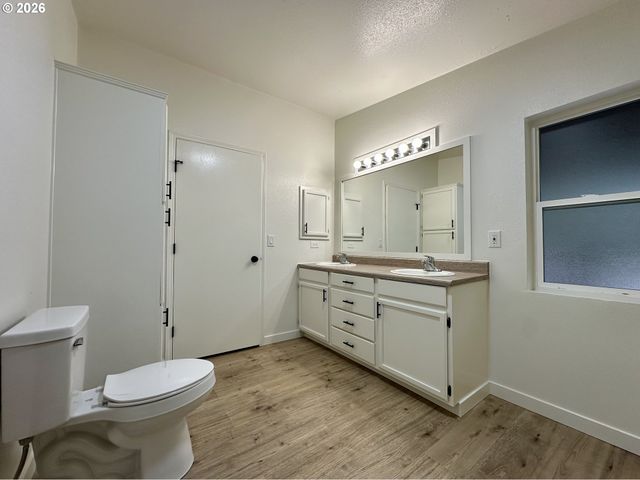 35 THOMPSON, Goldendale, WA 98620