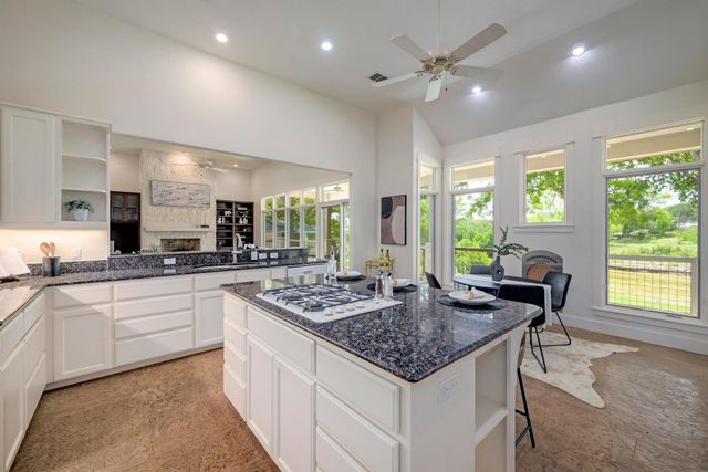 1440 Flite Acres RD, Wimberley, TX 78676