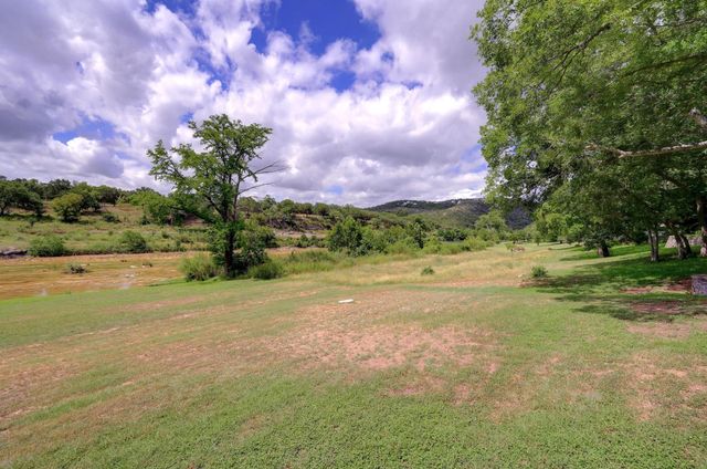 1440 Flite Acres RD, Wimberley, TX 78676
