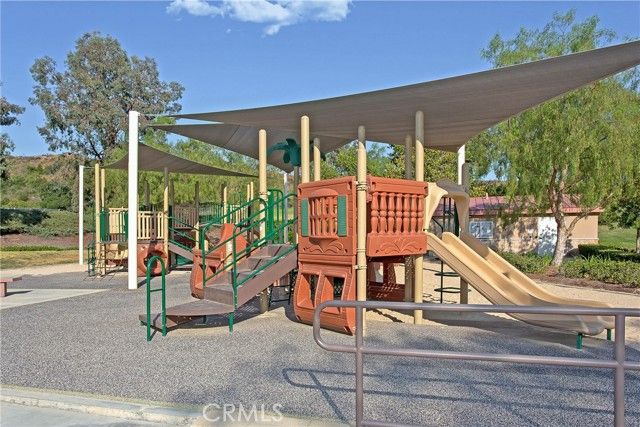 27 Acorn Ridge, Rancho Santa Margarita, CA 92688