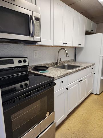 1450 NE 170th St 210, North Miami Beach, FL 33162