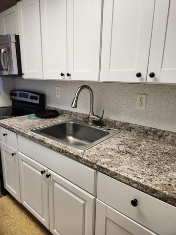 1450 NE 170th St 210, North Miami Beach, FL 33162