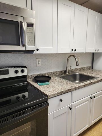 1450 NE 170th St 210, North Miami Beach, FL 33162