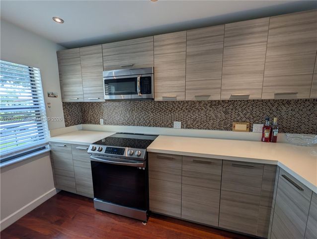 8460 Casa Del Lago H, Boca Raton, FL 33433