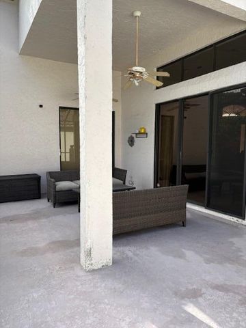 10122 Lexington Circle N, Boynton Beach, FL 33436