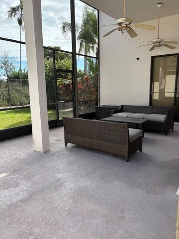 10122 Lexington Circle N, Boynton Beach, FL 33436