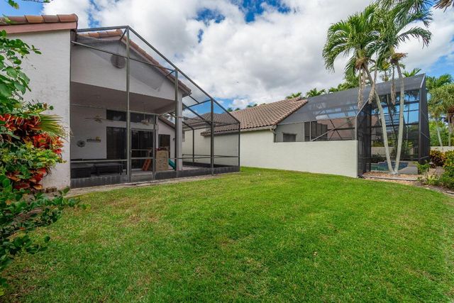 10122 Lexington Circle N, Boynton Beach, FL 33436