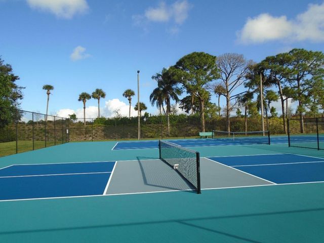 10122 Lexington Circle N, Boynton Beach, FL 33436