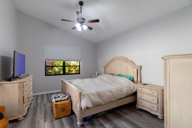 10122 Lexington Circle N, Boynton Beach, FL 33436