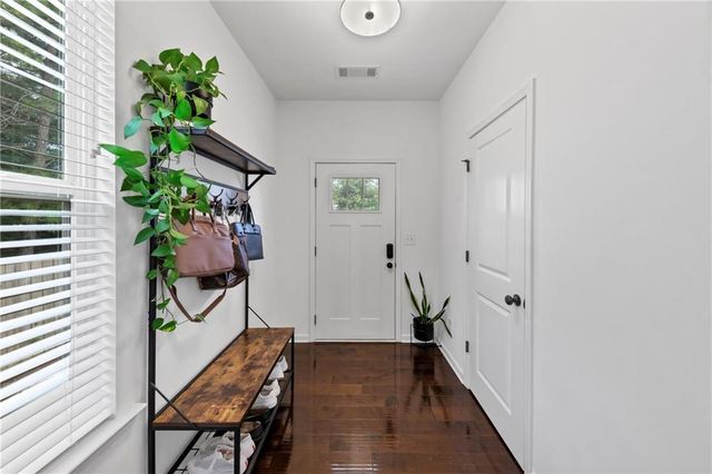 852 Venture Way, Atlanta, GA 30331