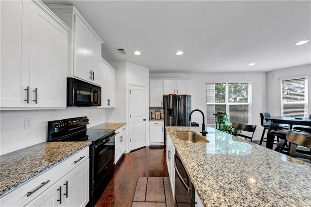 852 Venture Way, Atlanta, GA 30331