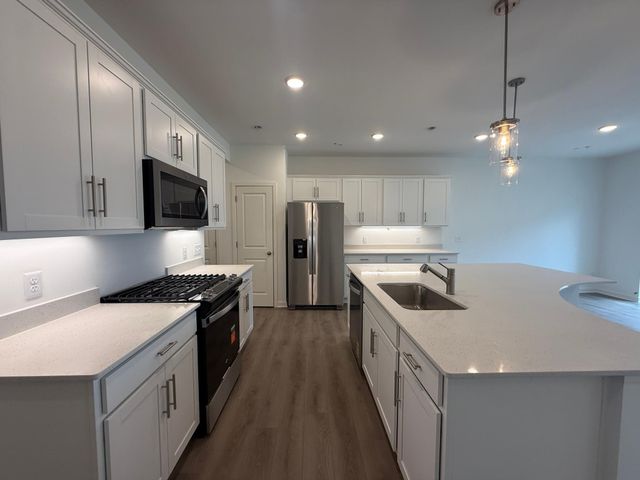 14924 Avondale View, Rosemount, MN 55068