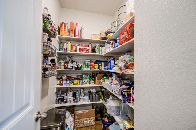 131 Clear Creek Lane, Rhome, TX 76078