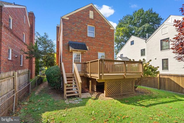 4957 CRESCENT ST, Bethesda, MD 20816