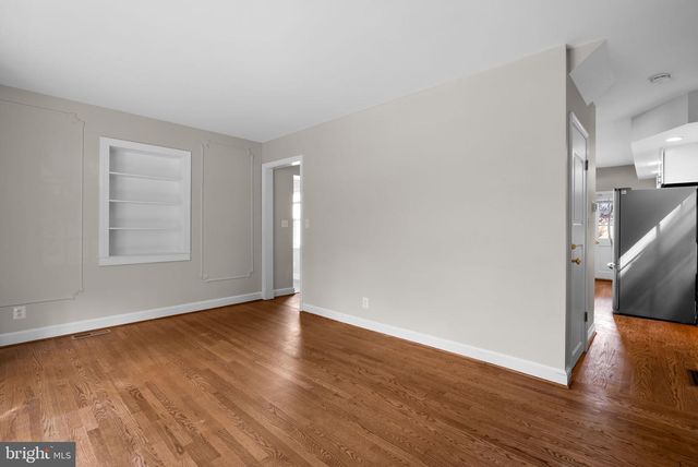 4957 CRESCENT ST, Bethesda, MD 20816