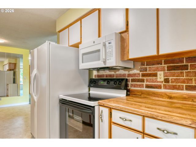 1303 Sw 41ST St, Pendleton, OR 97801