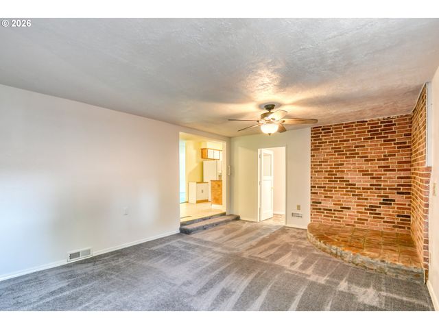 1303 Sw 41ST St, Pendleton, OR 97801