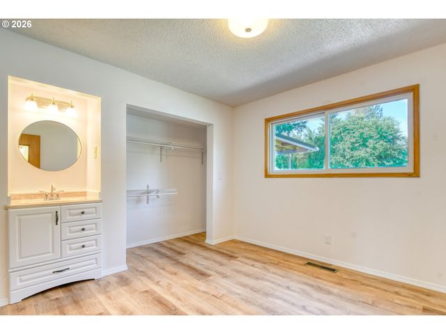 1303 Sw 41ST St, Pendleton, OR 97801