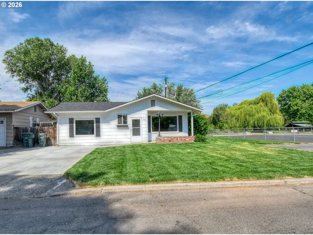 1303 Sw 41ST St, Pendleton, OR 97801