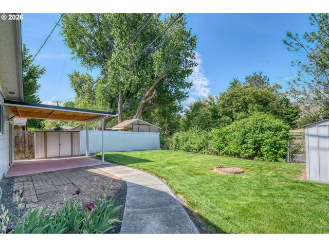 1303 Sw 41ST St, Pendleton, OR 97801